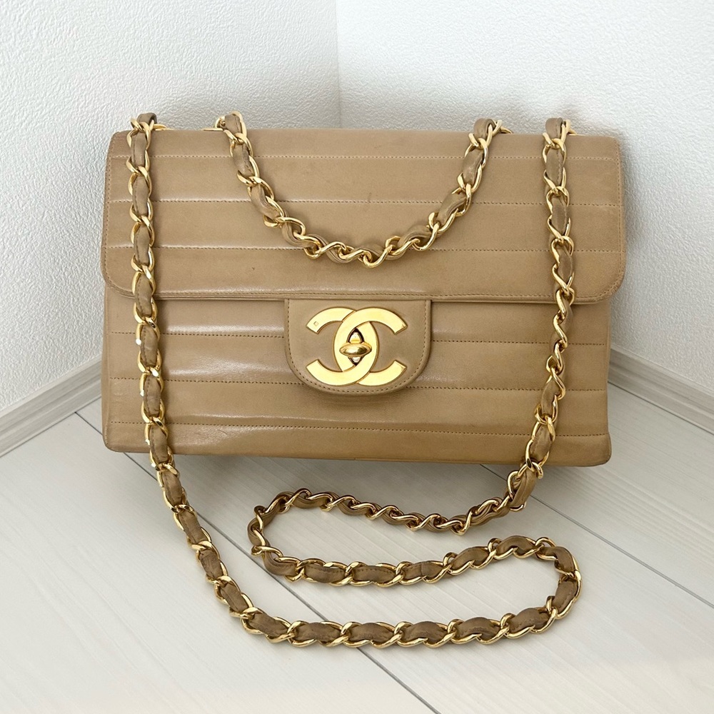 Chanel vintage jumbo horizontal stitch mattresses flap bag